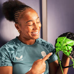 Sadia Kabeya & her satin headguard